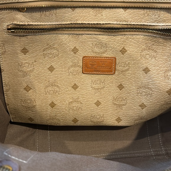 MCM Pre loved in great condition shoulder/ Crossbody Bag with top zipper. - Picture 7 of 17